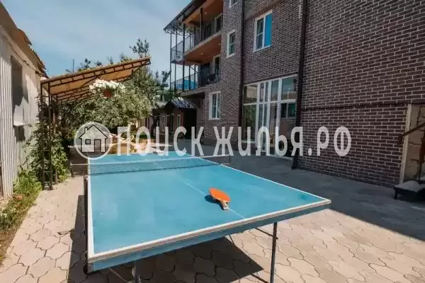 «ЭдиРоз на Крепостной», Анапа