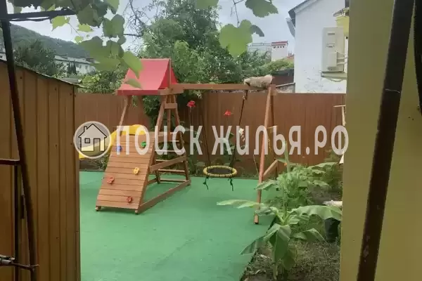Частный сектор «Ласточка», Небуг