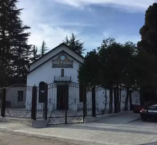 Отель «Old pitius»