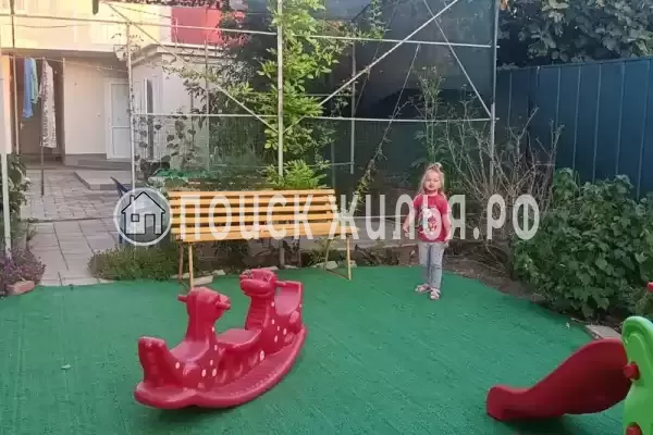 База отдыха «Людмила», Кучугуры