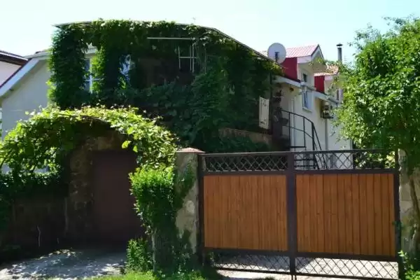 Частный сектор «Частный дом Лоза»