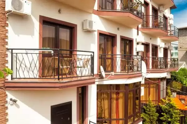 Гостевой дом «Прага», Краснодарский край, Кабардинка, Партизанская, д. 58A