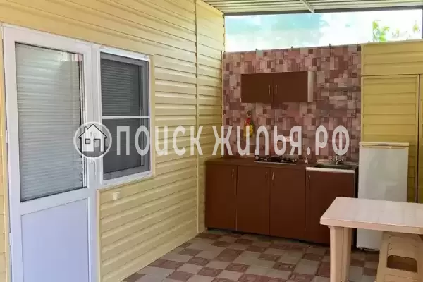 Частный сектор «Номера с удобствами», Ейск