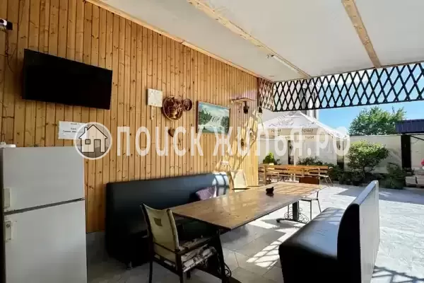 «У Темы», Лоо