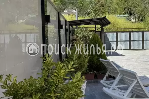 «У Темы», Лоо