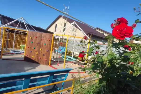 Частный сектор «Кучугурский Соловей»