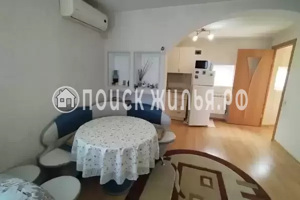 Частный сектор «Трёхкомнатная уютная кв-ра, район Зимнего театра», Сочи