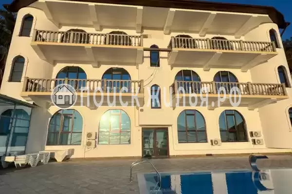 «Вернисаж», Лазаревское