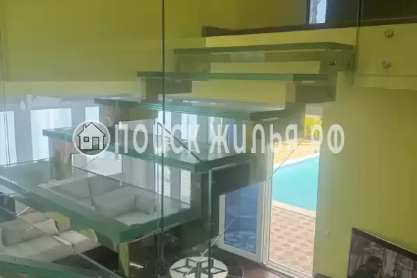 Частный сектор «Дом с бассейном», Севастополь Частный сектор «Дом с бассейном», Севастополь