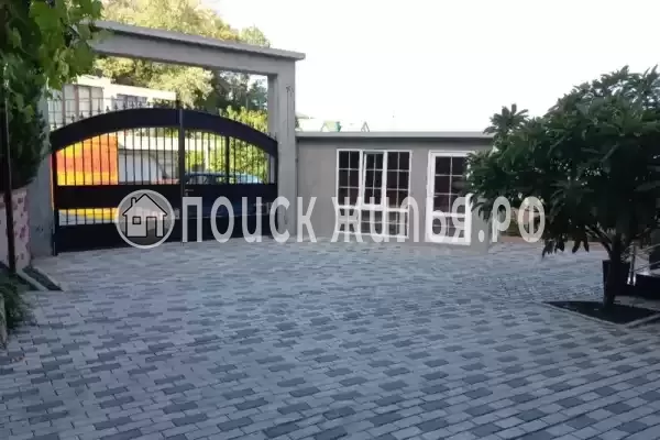 Частный сектор «Гостиный дом Семейный», Лоо