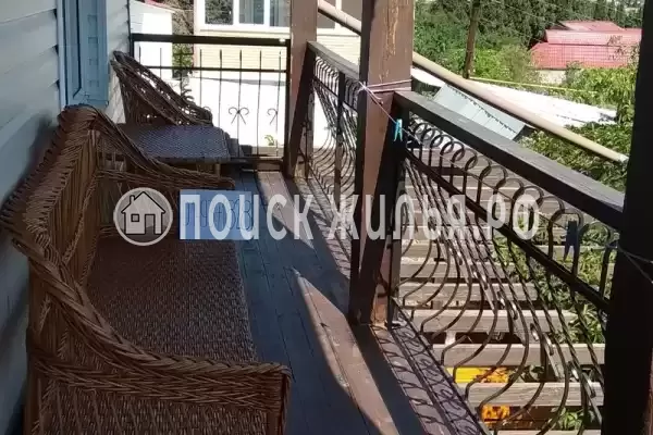 «На Артиллерийской», Алушта