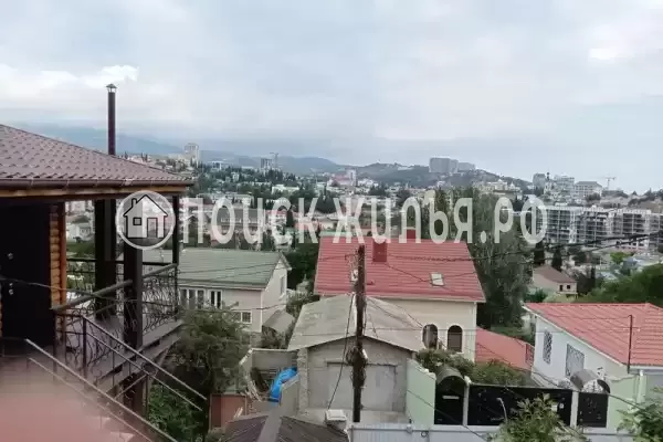 «На Артиллерийской», Алушта