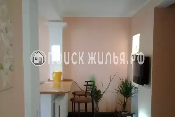 Дом под ключ на пер. Военно-морской, д.15, Феодосия, пер. Военно-морской, д.15