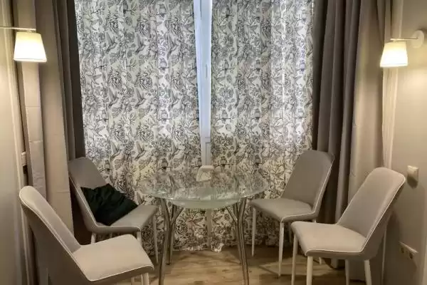 Квартира «В центре с видом на сквер» Квартира «В центре с видом на сквер»