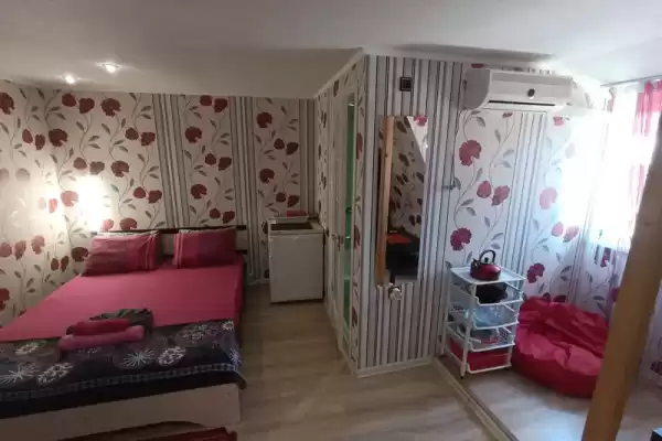 Гостевой дом, ул.Зерновская, д.13 Гостевой дом, ул.Зерновская, д.13