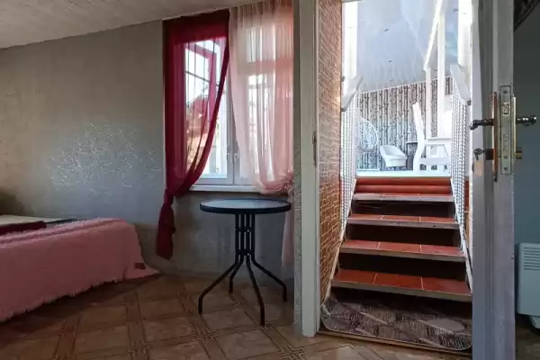 Гостевой дом, ул.Зерновская, д.13 Гостевой дом, ул.Зерновская, д.13