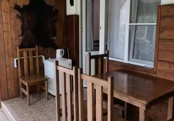 Отель «Бунгало» Отель «Бунгало»