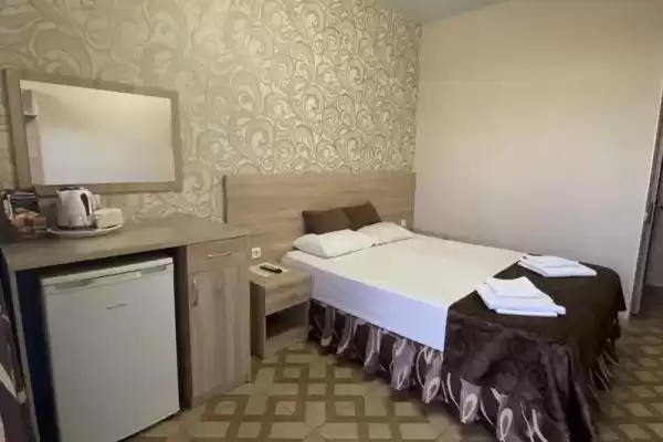 Гостиница «Leоna» Гостиница «Leоna»