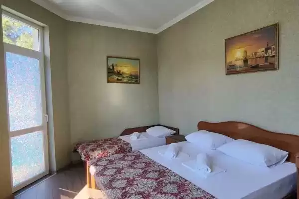 Отель «Крокус» Отель «Крокус»