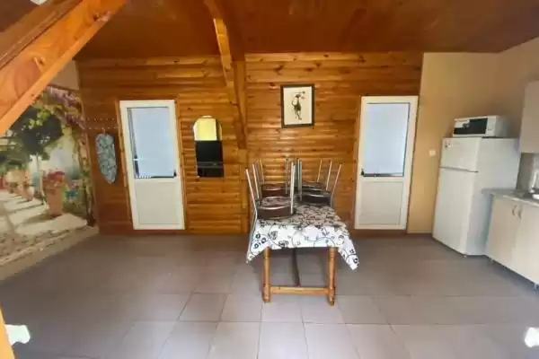 Частный сектор «Домик под ключ двухкомнатный» Частный сектор «Домик под ключ двухкомнатный»