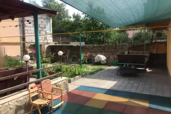 Частный сектор «Дом под ключ в центре» Частный сектор «Дом под ключ в центре»
