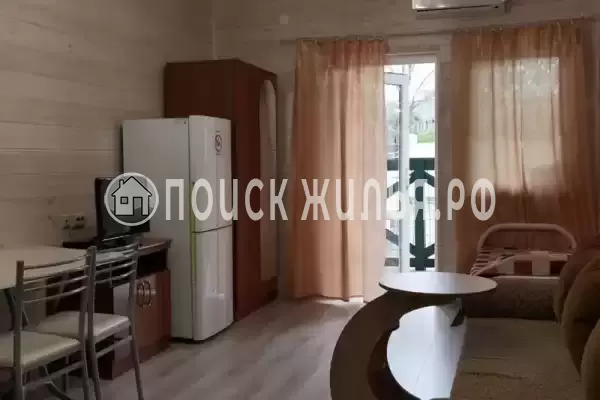 Частный сектор «Зеленый дом с бассейном»