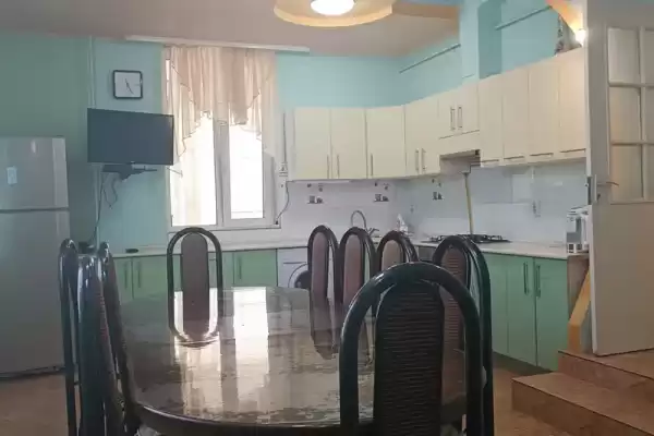 Частный сектор «Часть дома с бассейном под ключ» Частный сектор «Часть дома с бассейном под ключ»