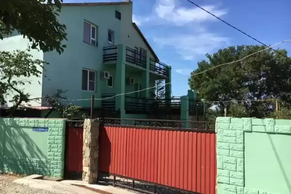 Частный сектор «Часть дома с бассейном под ключ» Частный сектор «Часть дома с бассейном под ключ»