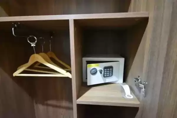 Отель «Капри» Отель «Капри»