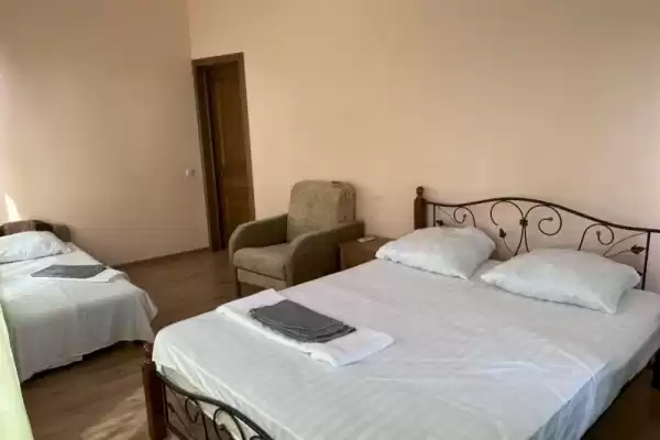 Гостевой дом, ул.Курзальная, д.13 Гостевой дом, ул.Курзальная, д.13