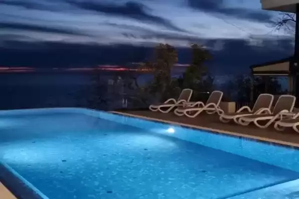 Апартаменты «В АК Луч» Апартаменты «В АК Луч»