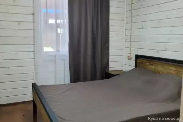 База отдыха «Тополя» База отдыха «Тополя»