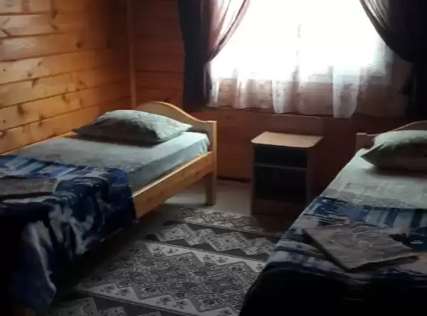 База отдыха «Деревянные домики» База отдыха «Деревянные домики»