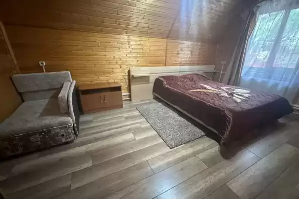 Частный сектор «Отдельный этаж в доме в Сосновом бору»