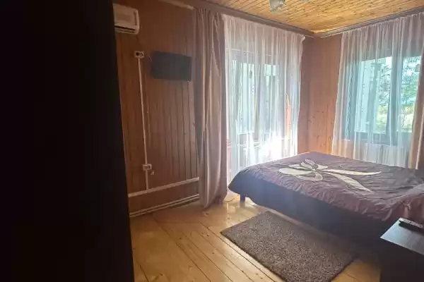 Частный сектор «Отдельный этаж в доме в Сосновом бору»