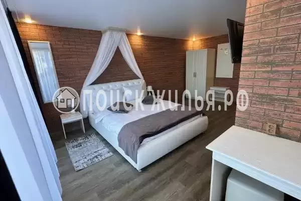 Отель «Крылья» Отель «Крылья»