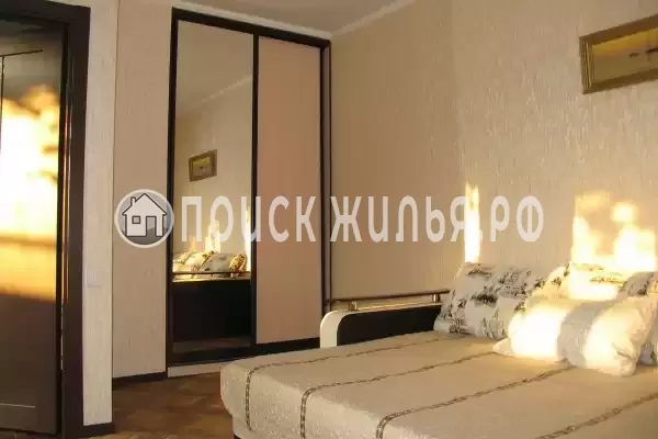 «На 4-й Новоселовской»