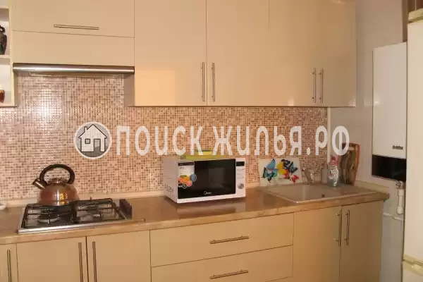 «На 4-й Новоселовской»