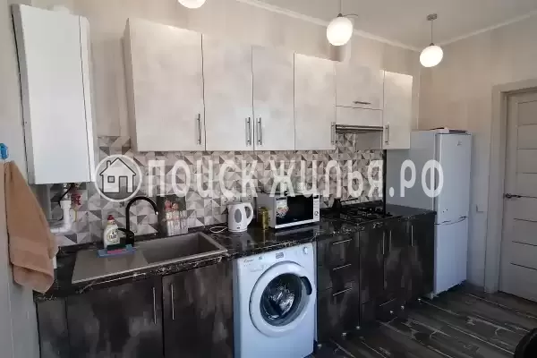 «На 4-й Новоселовской»