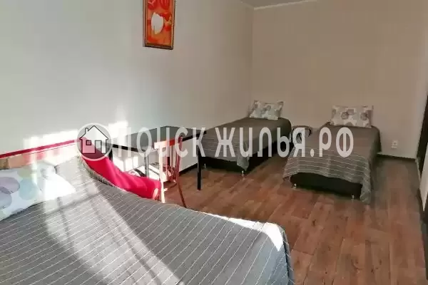 «На 4-й Новоселовской»