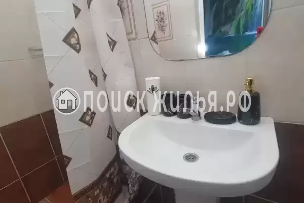 Частный сектор «Дом для большой компании с бассейном»