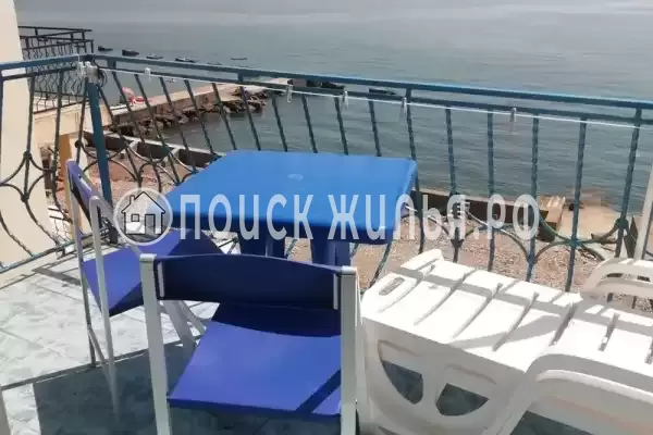 Частный сектор «Частный дом 20 метров до моря»