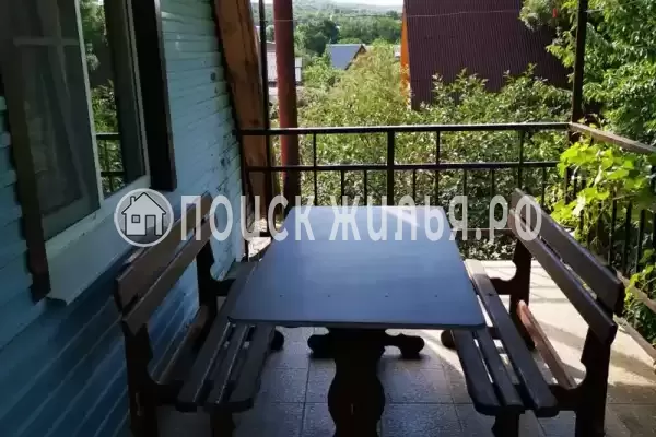 «Семейный дворик»