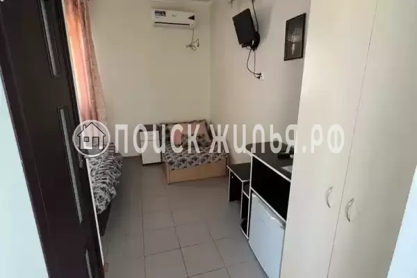 Частный сектор «Дом недалеко от моря без хозяев»