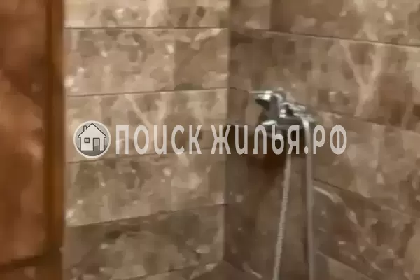 Квартира «3-комнатная со своим двором»