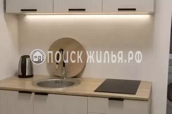 Квартира «3-комнатная со своим двором»
