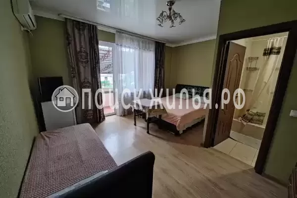 «На апрельской 16»