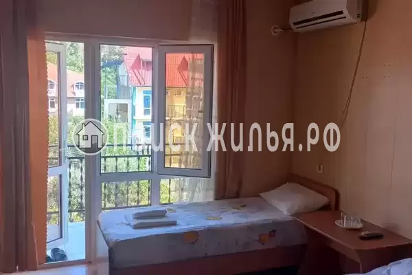 «У Ларисы» «У Ларисы»