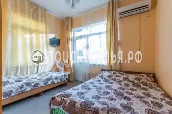 «У Ларисы» «У Ларисы»