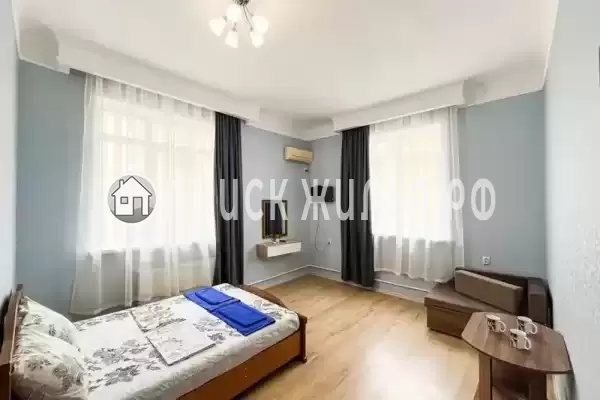 «Владимирский»